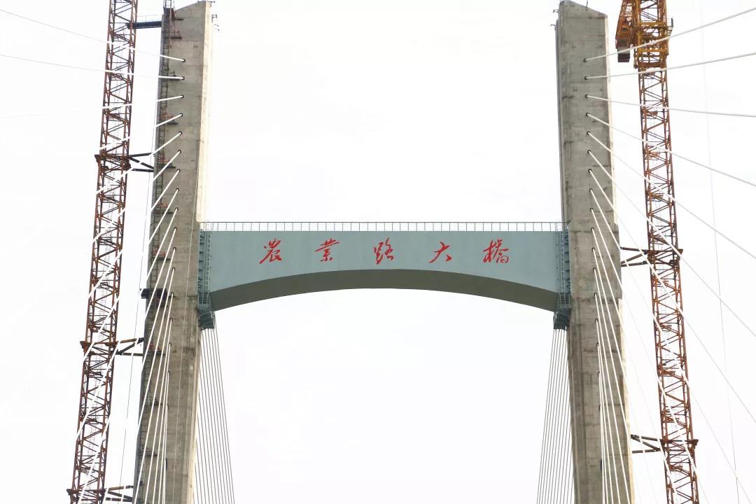 头条来了！郑州农业路大桥月底将全线开通，华瑞防水构筑“防水外衣”